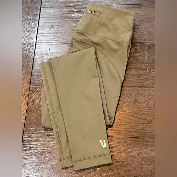 Vuori Leggings - Picture 1 of 7